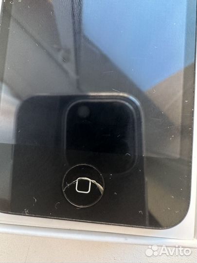 Телефон iPhone 4s