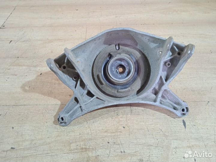 Опора амортизатора передняя правая Audi A5 купе