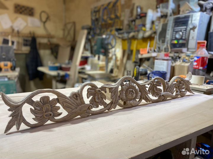 Ручная резьба по дереву, деталь