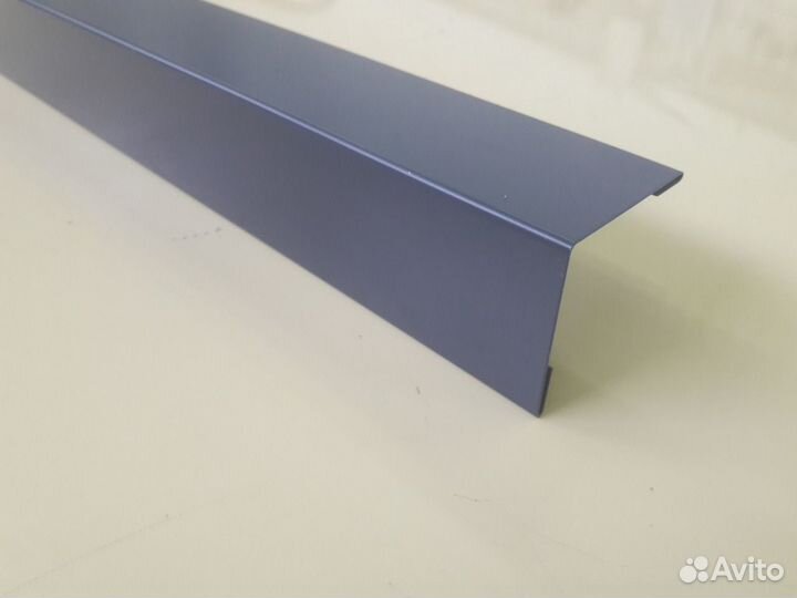 Угол наружный 70*70 RAL 7024