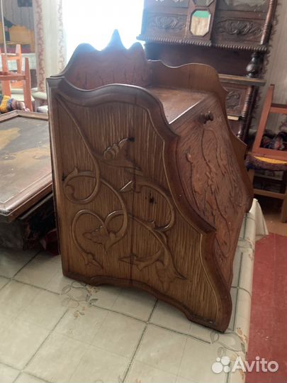 Хлебница деревянная резная