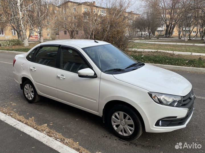 LADA Granta 1.6 МТ, 2023, 5 000 км