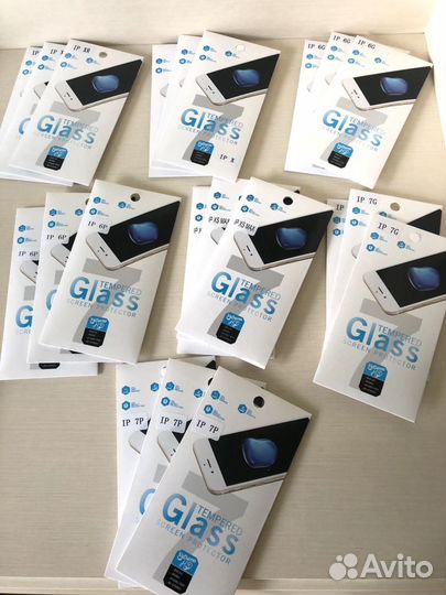 Защитные стекла на айфоны