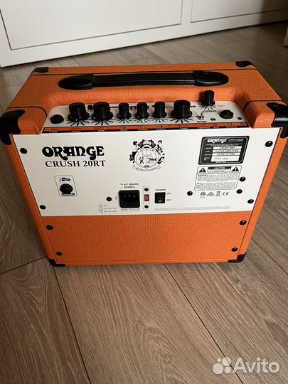 Гитарный комбоусилитель