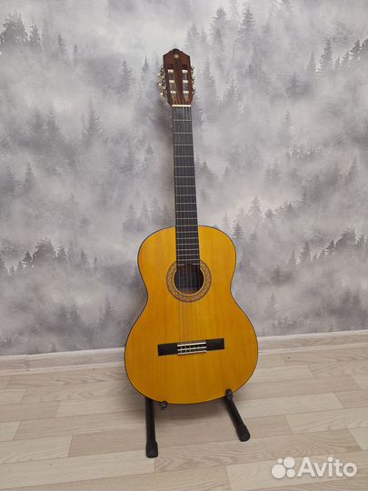 Классическая гитара yamaha c40