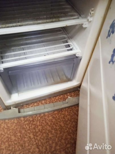Холодильник на запчасти