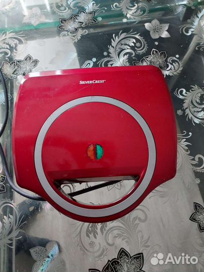 Сендвичница