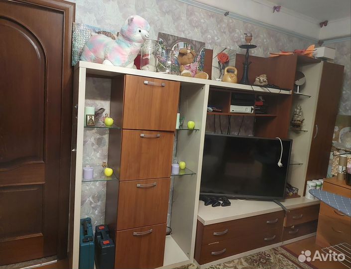 Тумба под телевизор бесплатно