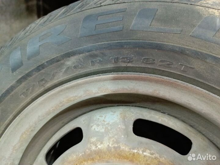 Pirelli Cinturato P4 R13