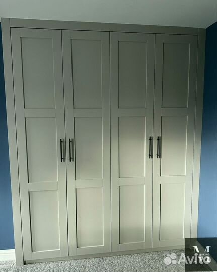 Распашной шкаф