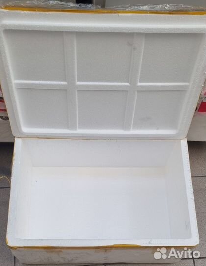 Коробка из пенопласта