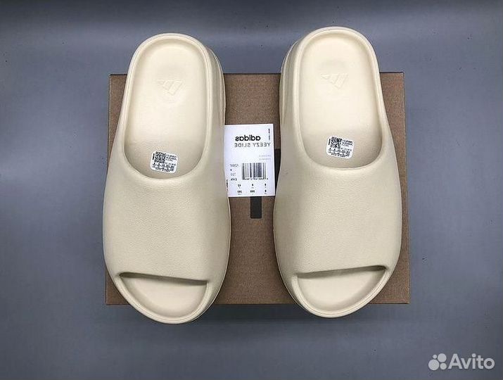 Сланцы Adidas Yeezy Slide бежевые