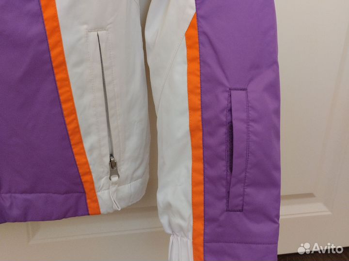 Куртка спортивная женская 42