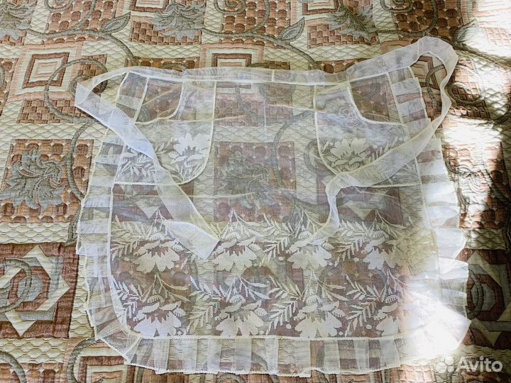 Воротнички, фартуки