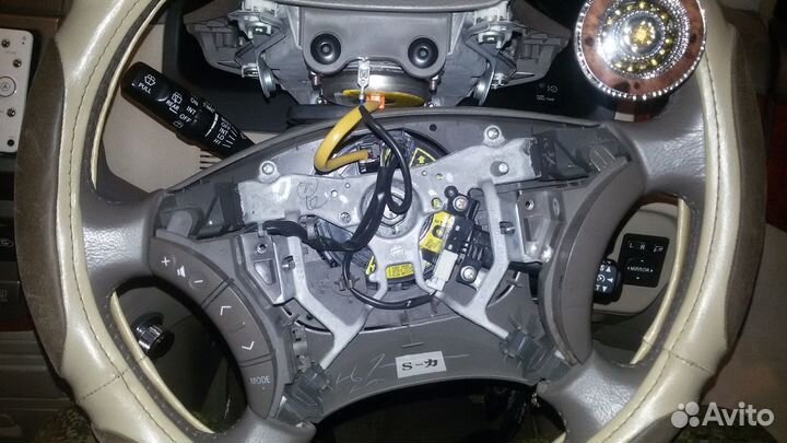 Кнопки на руль Тойота Прадо, Лексус, Ипсум и др