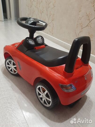 Каталка-толокар Barty Mercedes Benz, Z332 красный