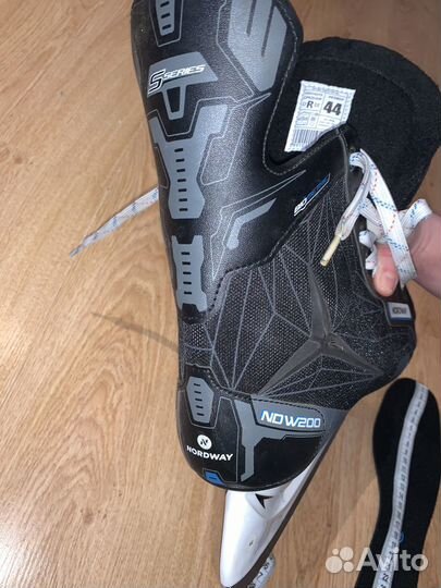 Коньки хоккейные 44 размер