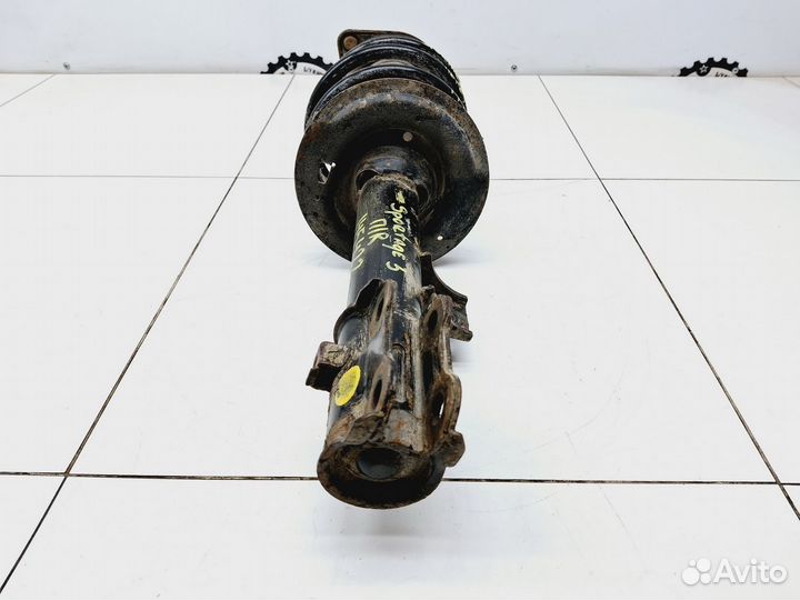 Амортизатор передний правый Kia Sportage III (SL)