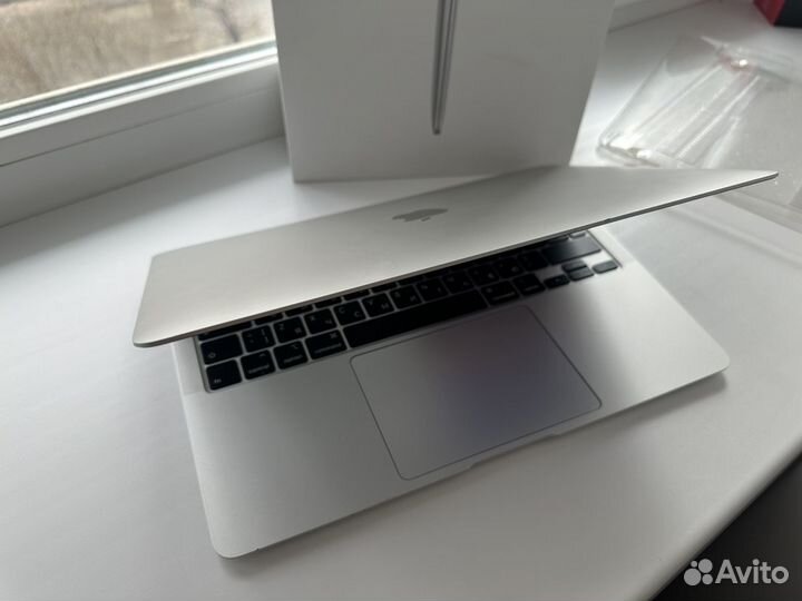 Apple MacBook air 13 2020 m1 8gb 256