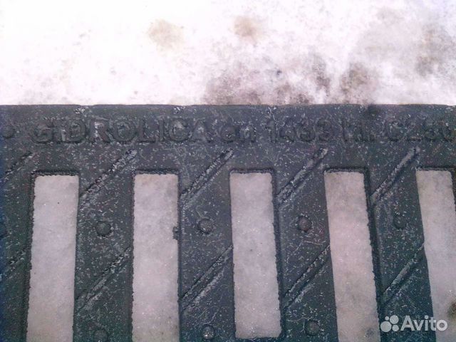 Решетка ливневого канала. ливнесток. Дождеприемник