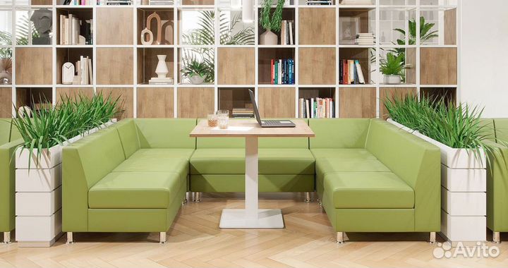 Кожаный диван