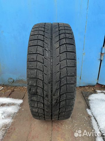 Michelin X-Ice XI2 215/50 R17