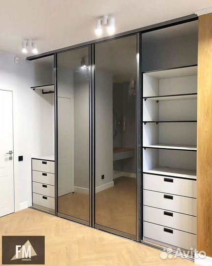 Шкаф встроенный