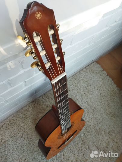 Классическая Гитара yamaha C40