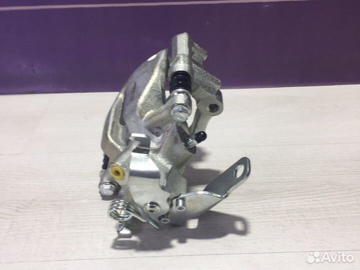 Суппорт задний левый на ford transit