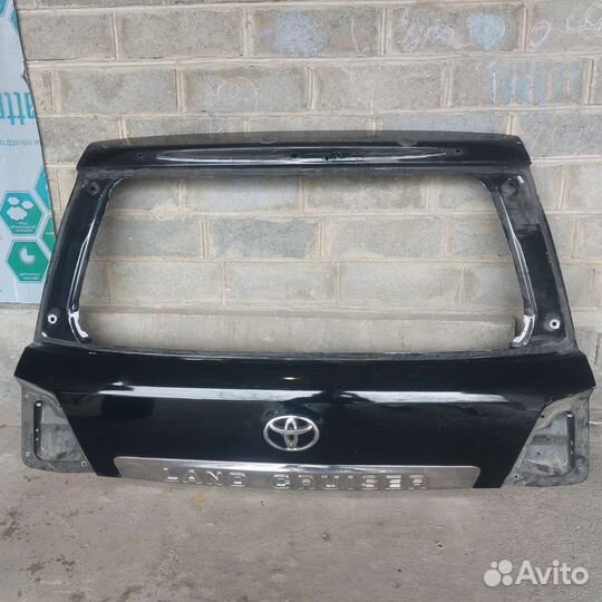 Дверь багажника LC 200