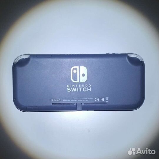 Nintendo Switch Lite с играми