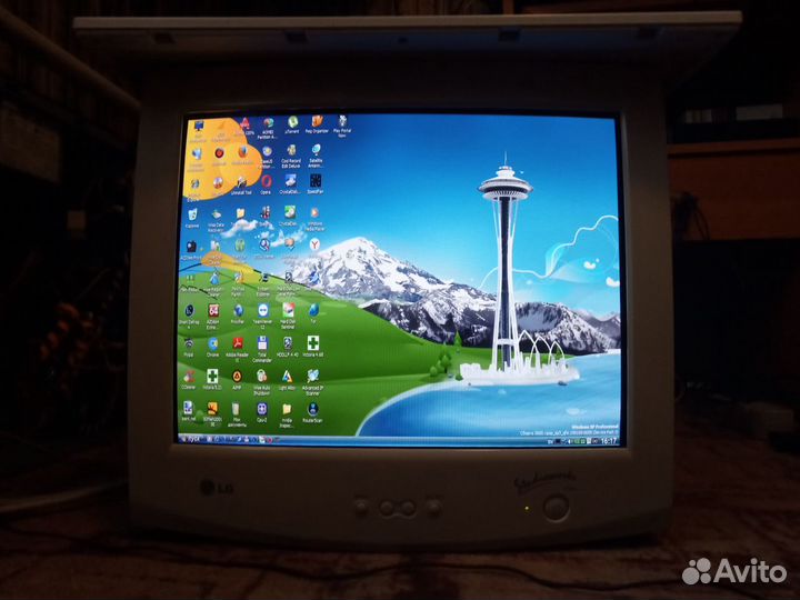 Монитор LG StudioWorks 773N