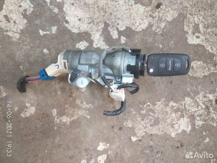 Замок зажигания на Киа Церато 2012 год