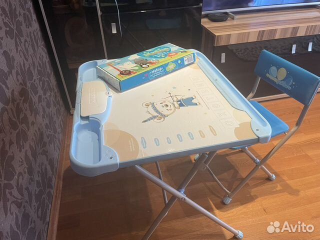 Комплект детский Nika (стол, стул) новый