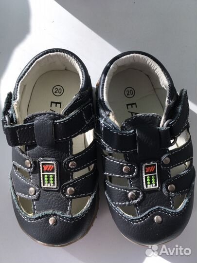 Детские сандали