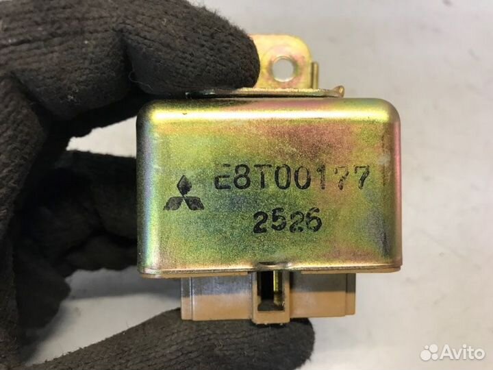 Реле топливного насоса Mitsubishi Eterna 2.0 6A12