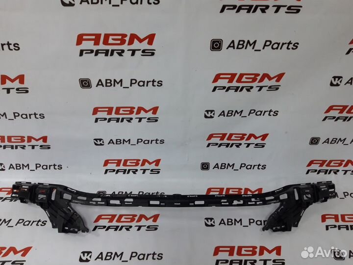 Нижний скелет бампера на Mercedes W212 Рест