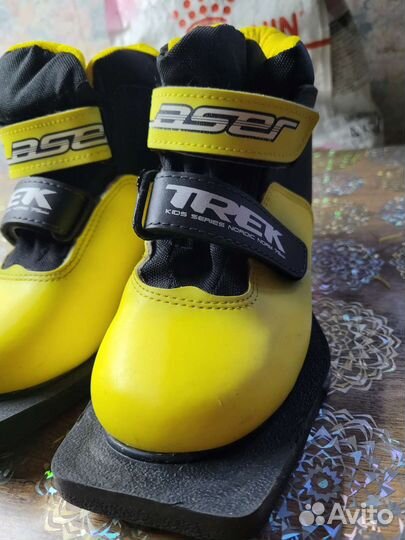 Лыжные ботинки 32р