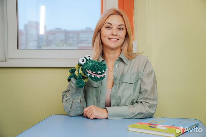 Логопед в кабинете/онлайн