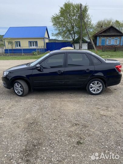 LADA Granta 1.6 МТ, 2022, битый, 26 455 км