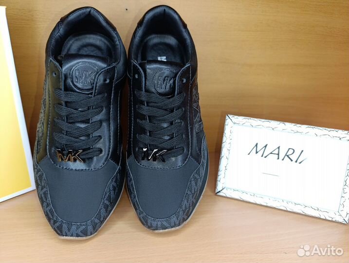 Кроссовки Michael kors черные