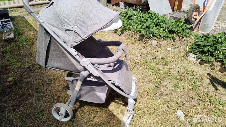 Прогулочная коляска бу