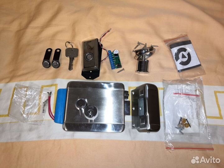 Электромеханический замок производства США