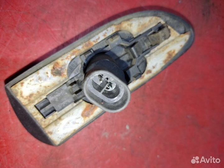 Молдинг крыла передний правый Opel Vectra B седан