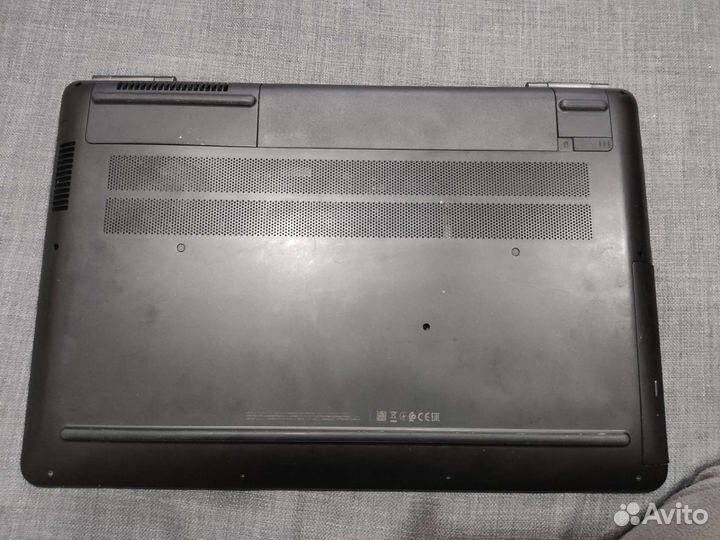 HP Pavilion 17-ab423ur