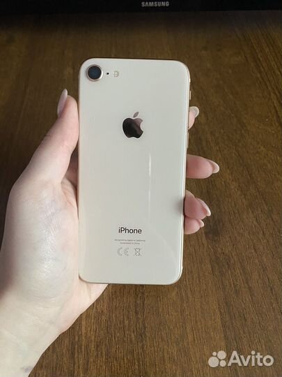 iPhone 8, 64 ГБ