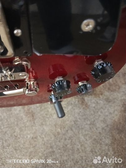 Электрогитара Epiphone Les Paul Studio Wine Red