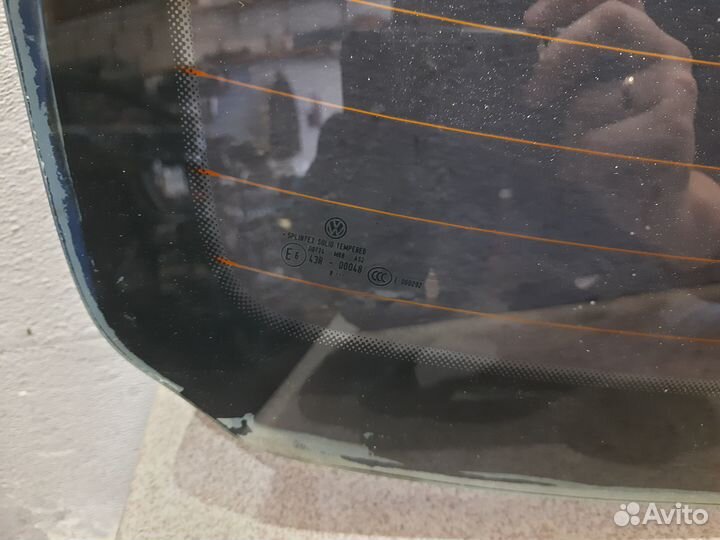 Стекло заднее седан Volkswagen Passat B6