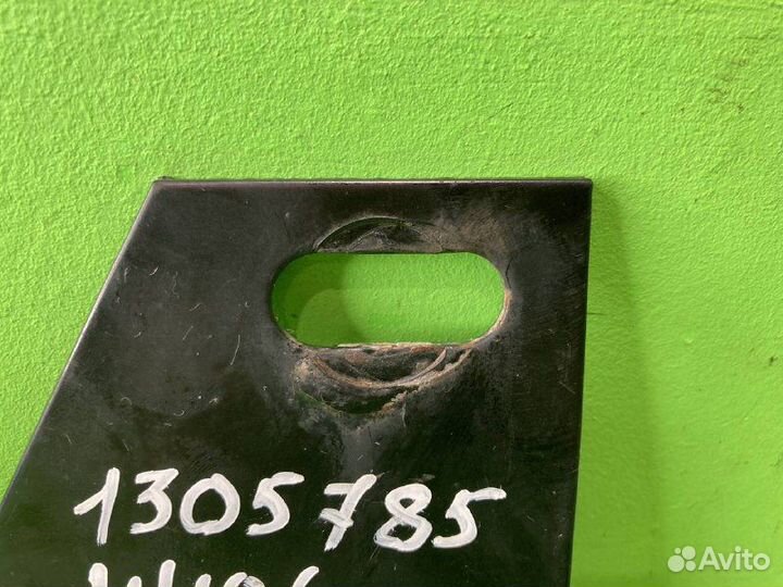 Кронштейн поперечины DAF XF105