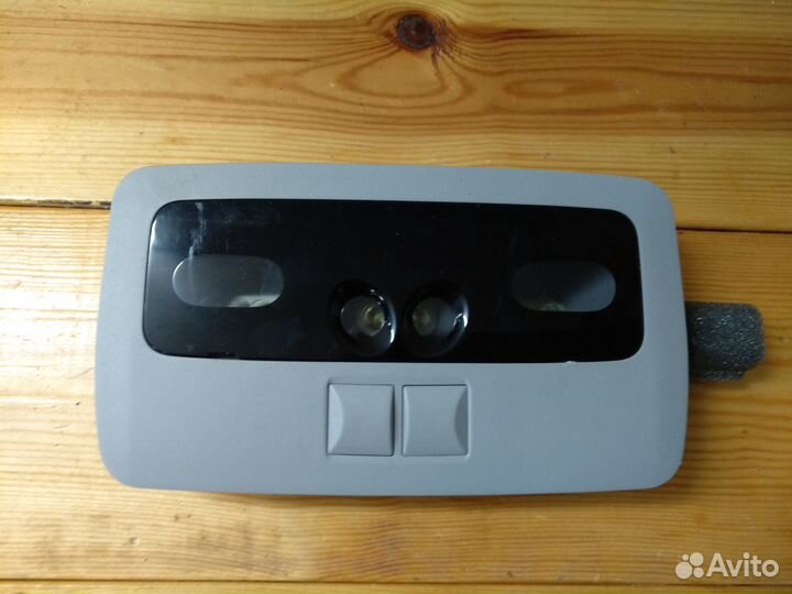 Лексус GS III 190 плафон подсветки задний